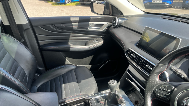 MG Hs 1.5 T-GDI Exclusive 5dr Petrol Hatchback